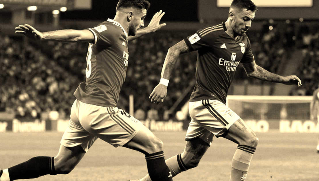 Lisandro Martínez muốn rời Man Utd: Điều khoản 12 tháng mới là kẻ nắm quyền